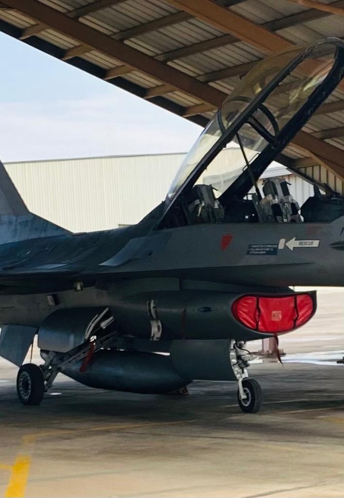 F-16 Detail 2