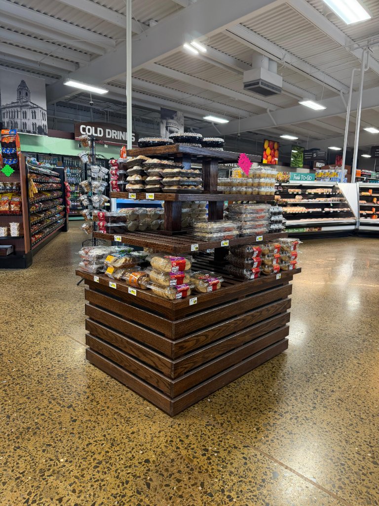 Bakery & Deli Display