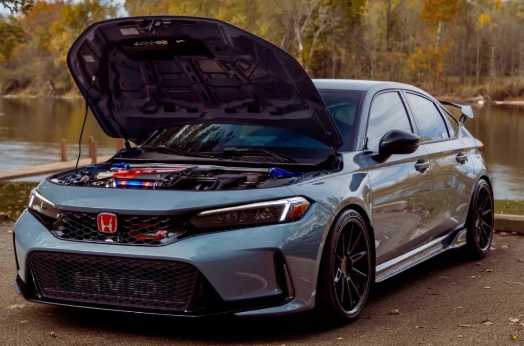 Dennis's Civic Type R 2