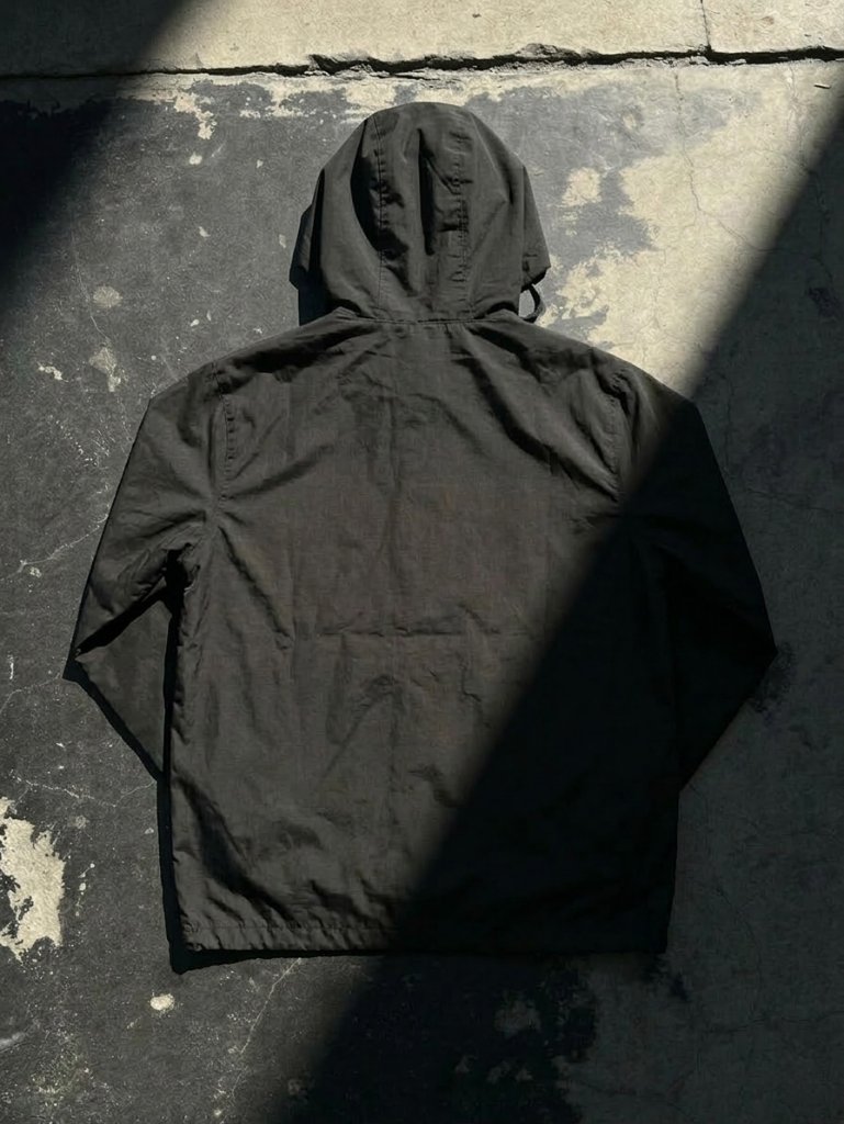 Academy Windbreaker view 2