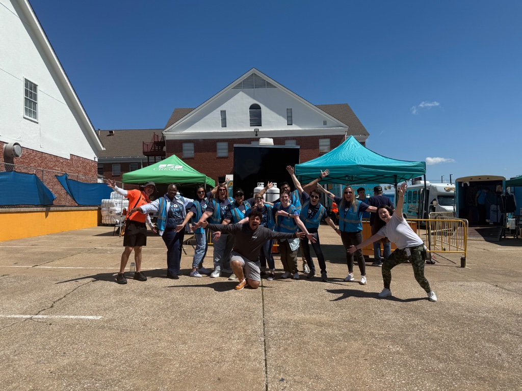 Group volunteer 4