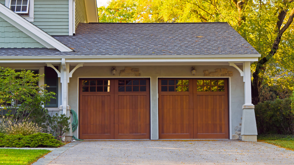 Smart Garage Door Openers: What South Florida Homeowners Need to Know
