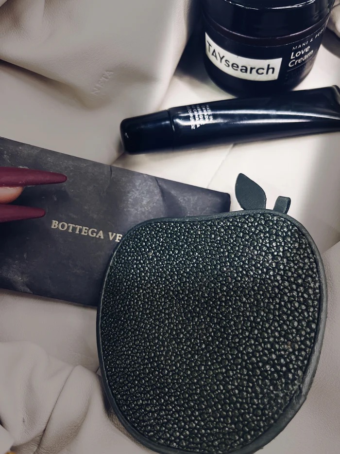 RTW TAYsha Clearly Clear Lipgloss W/ Shagreen Leather TNY Mirror