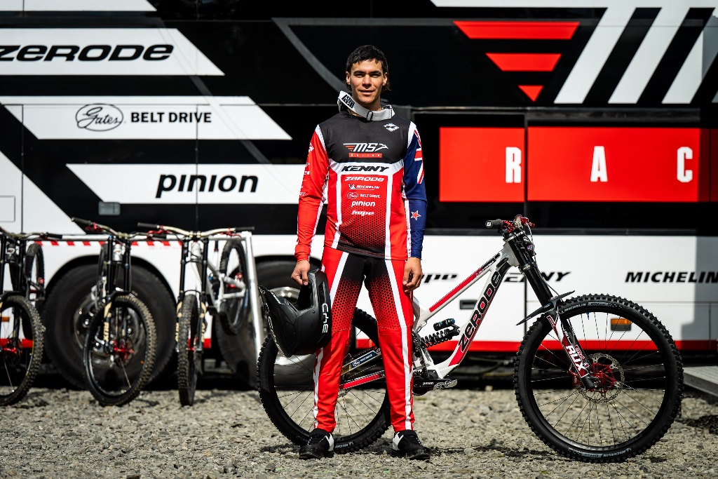 Race bike
