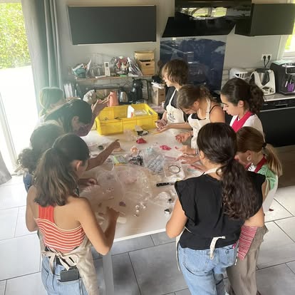 Atelier macarons en Ariège : apprenez les secrets de la pâtisserie française