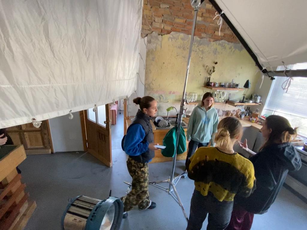 Runaways BTS 22