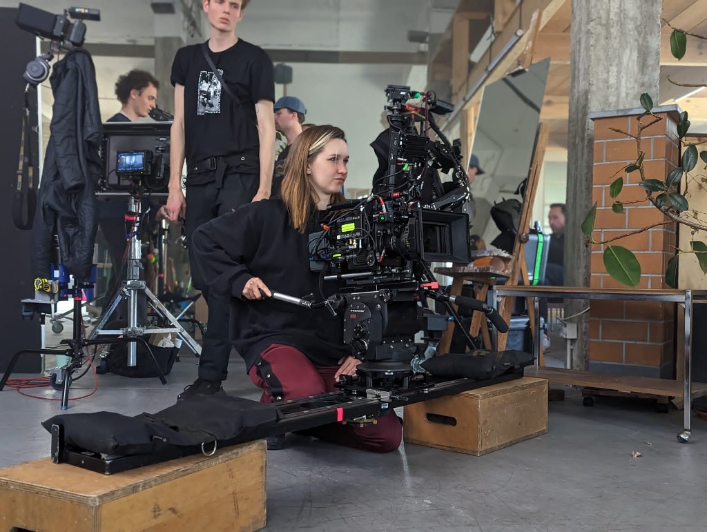 Runaways BTS 13