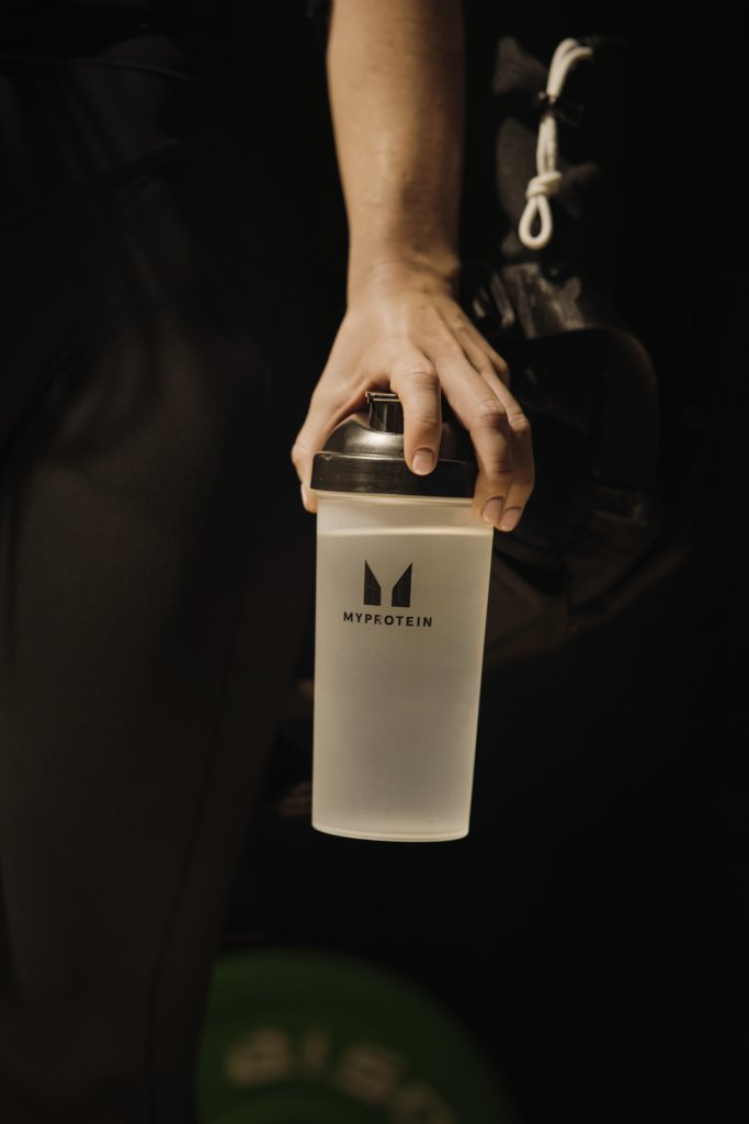 Shaker in Hand