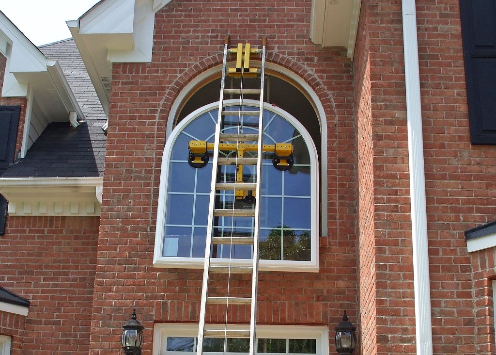 WPG Ladder Lift - Wide View