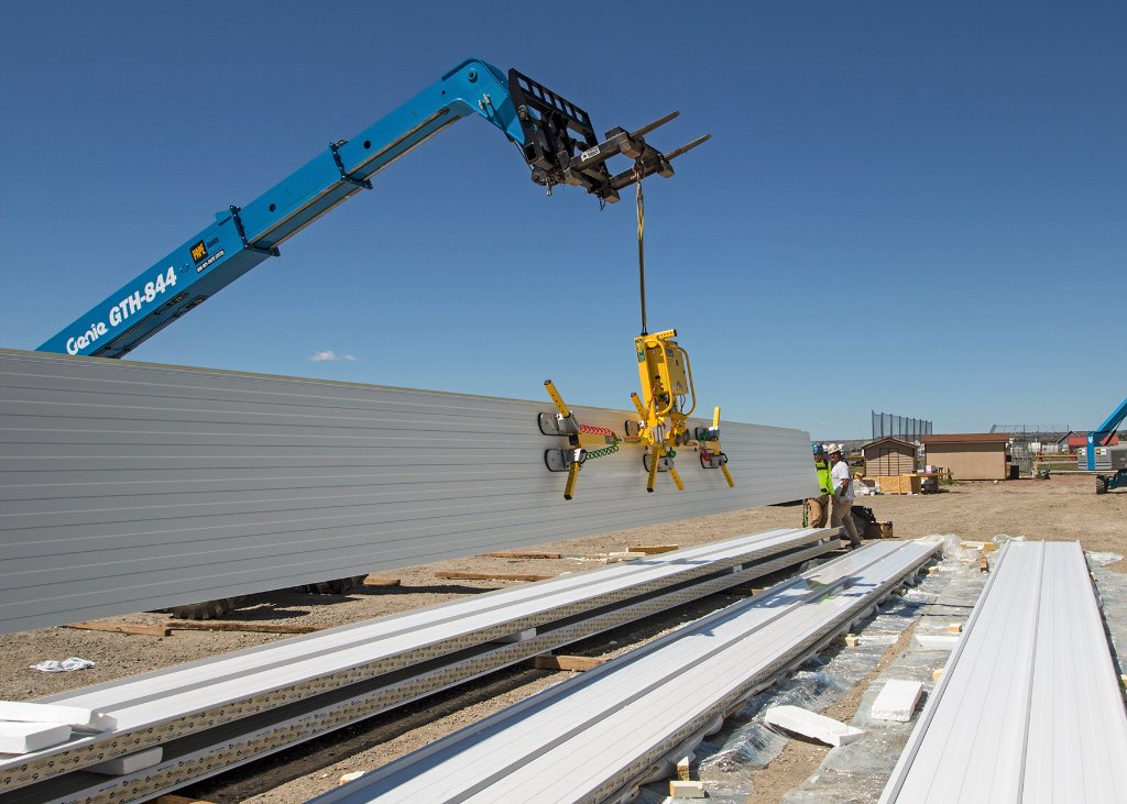 IMP - Panel Carry Crane Operation