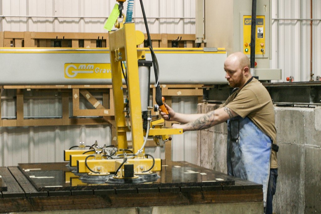 Stone Shop - Granite Slab Lift