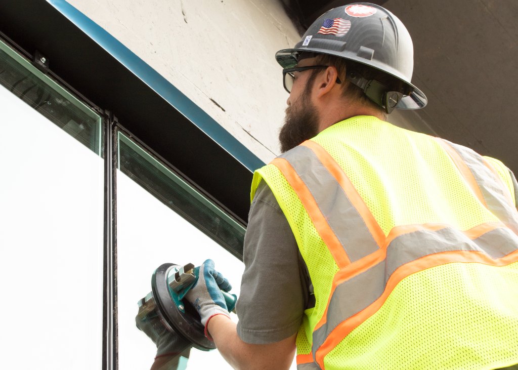 Glazier on Ladder - Cup Detail