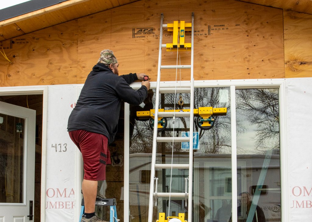 MRTA8 - Installing Curtain Wall
