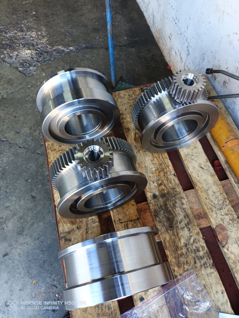 Geared & Ungeared Crane Wheels With Pinions