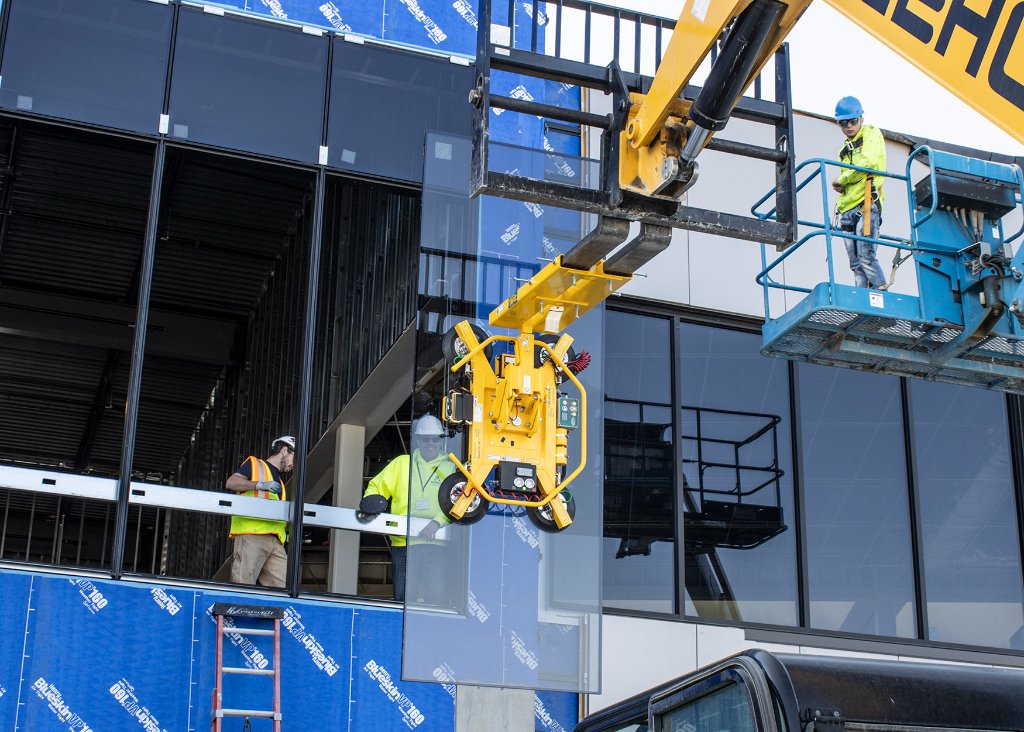 MRTA8 - Airport Forklift 2