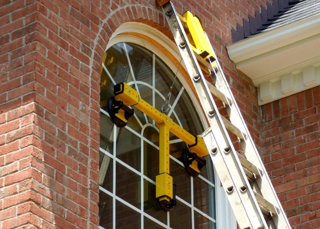 WPG Ladder Lift - Brick Building