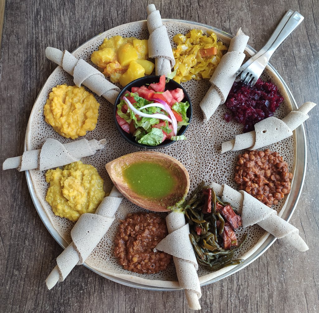 De Magie van Injera: Het Hart van de Eritrese Keuken