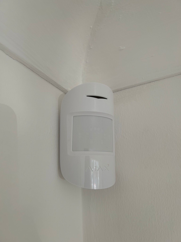 Ajax motion sensor indoor installation