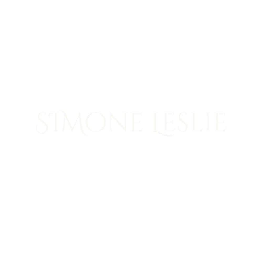 Simone Leslie