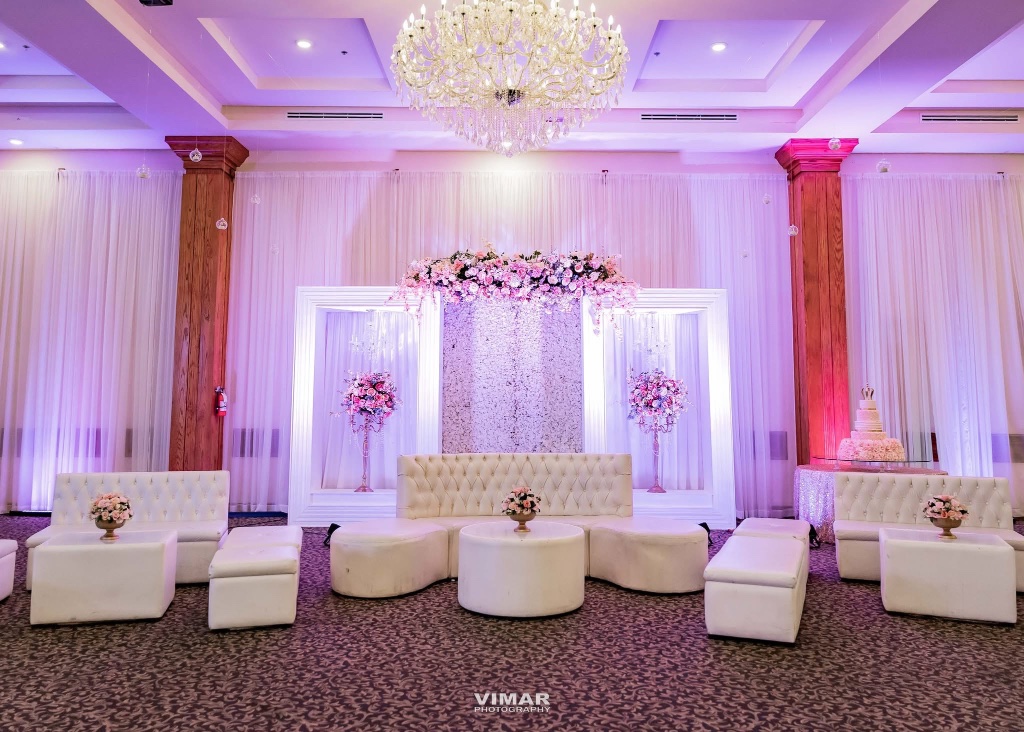 Elegant Lounge