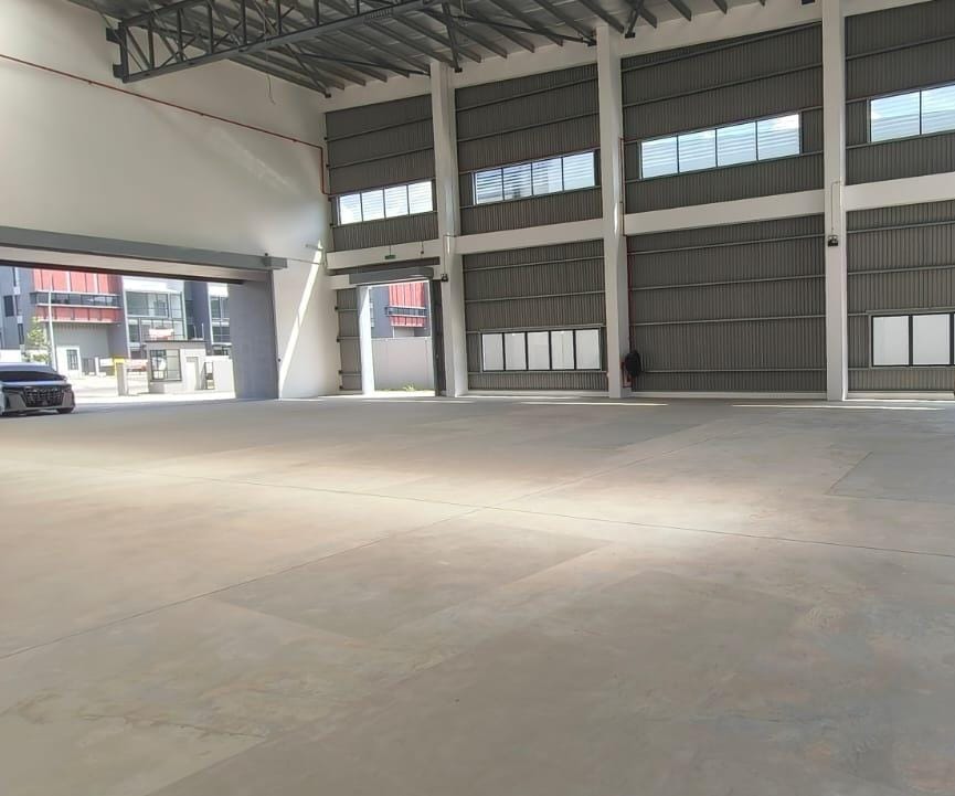 semi d factory for rent in Sungai Buloh, Selangor, Malaysia — 13,633 sqft