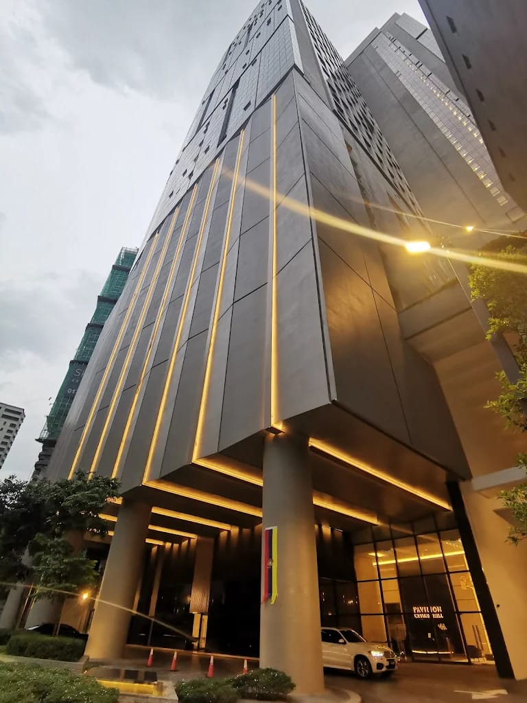 Condominium in null — photo 2 of 2