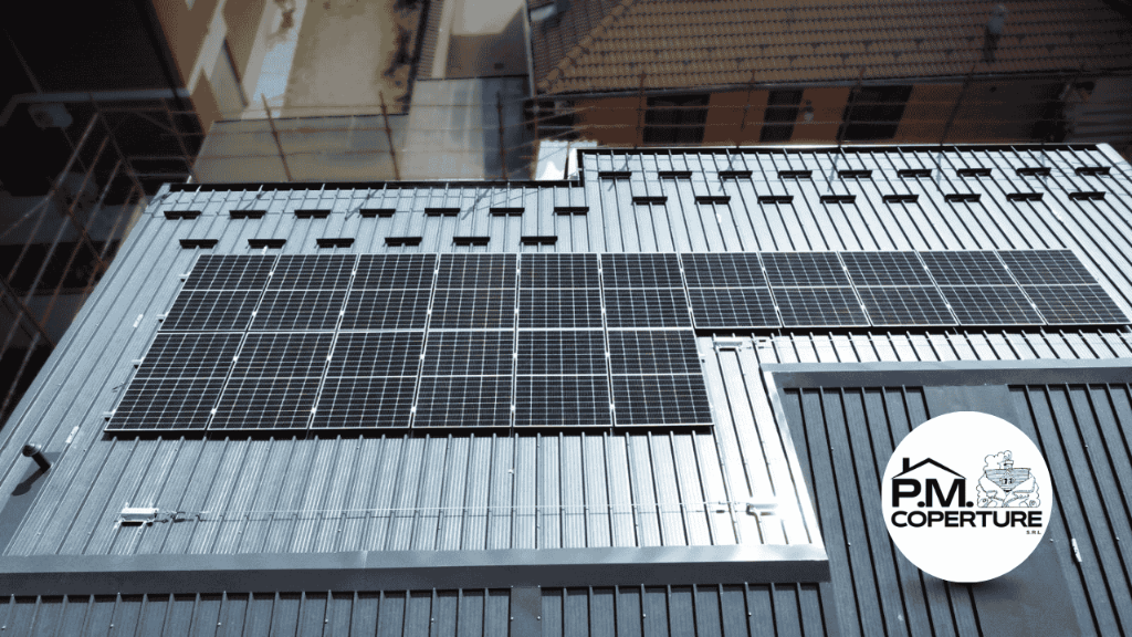 Copertura nuova con pannelli sandwich e impianto fotovoltaico su abitazione privata a Casorezzo
