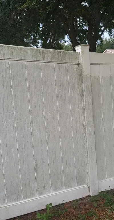 Vinyl fence dirty before softwash