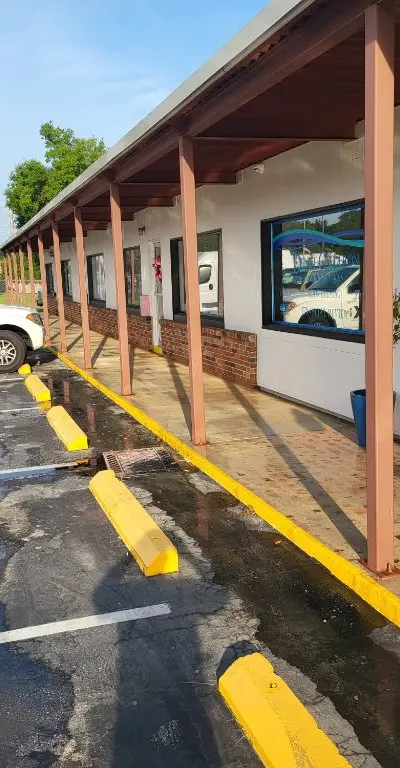 Commercial strip mall storefront cleaning after