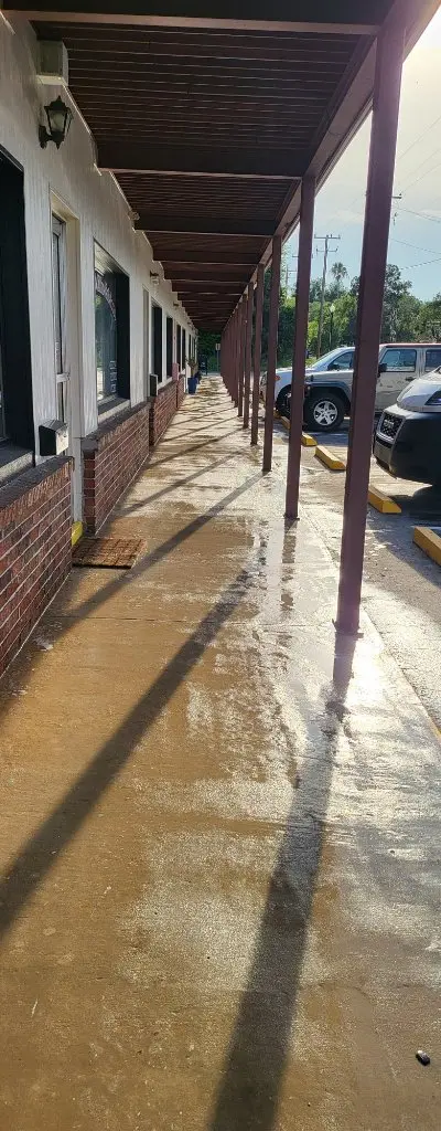 Commercial strip mall sidewalk pressure washing